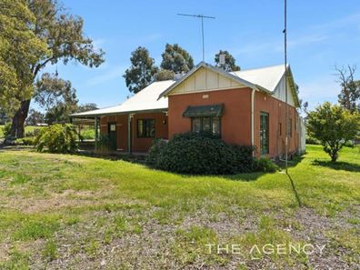 26 Valencia Lane, Bakers Hill WA 6562