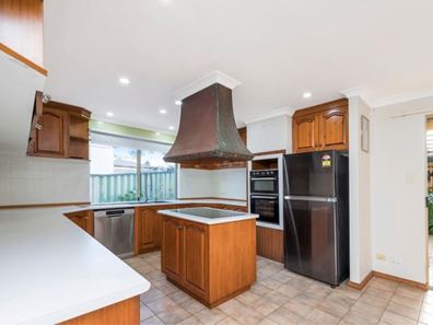7 Valkyrie Place, Two Rocks WA 6037