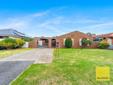 6 Wilfred Court, Thornlie WA 6108