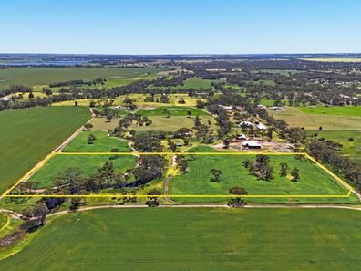 70 Halligan Street, Moora WA 6510
