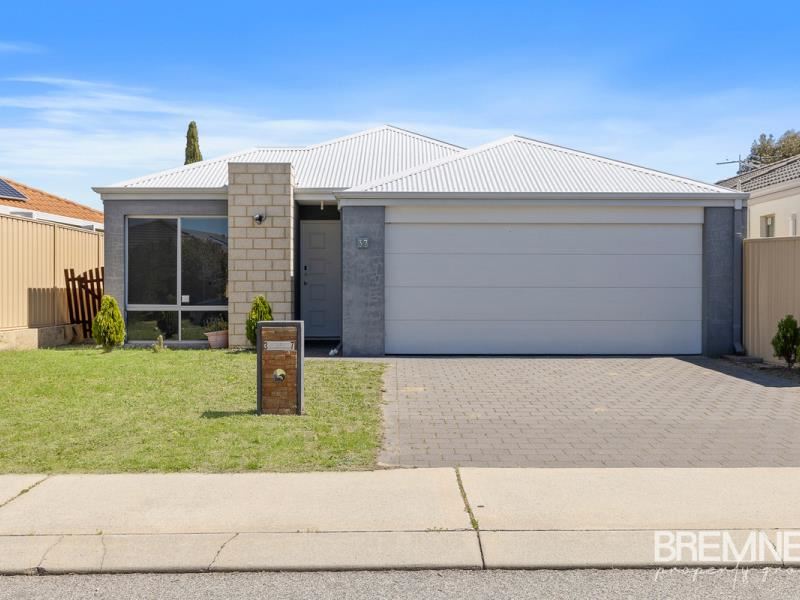37 Dewsbury Drive, Bertram WA 6167