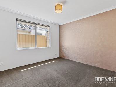 37 Dewsbury Drive, Bertram WA 6167