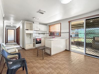 21 Assen Street, Rangeway WA 6530