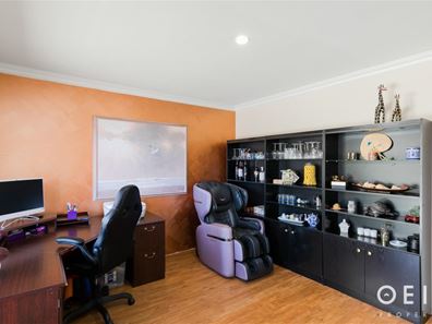42 Milroy Street, Willagee WA 6156