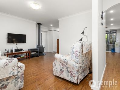 11 Bolderwood Drive, South Lake WA 6164