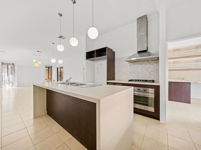 25 Gamenya Street, Canning Vale WA 6155