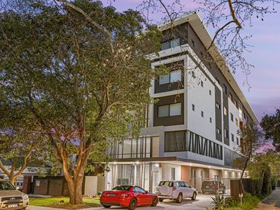 302/21 Kishorn Road, Applecross WA 6153