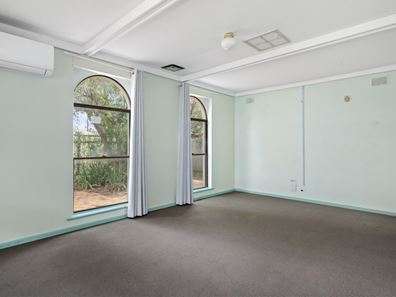 15 Salisbury Road, South Kalgoorlie WA 6430