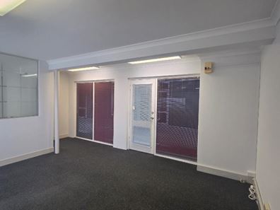 Unit 1/17 Ogilvie Rd, Mount Pleasant WA 6153