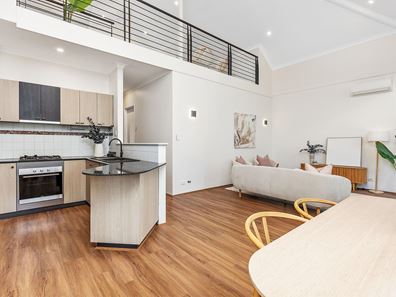 8B Scalby Street, Scarborough WA 6019