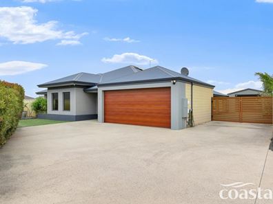 2 Skerne Court, Madora Bay WA 6210