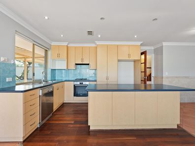 25 Warnbro Sound Avenue, Warnbro WA 6169