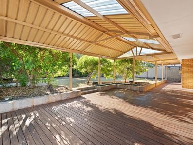 25 Warnbro Sound Avenue, Warnbro WA 6169