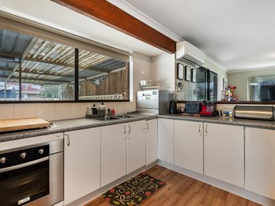 19 Bodicoat Drive, Brookdale WA 6112