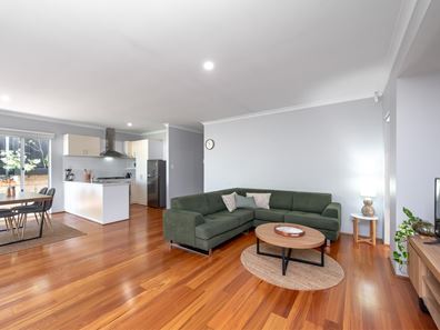 69A Hamilton Street, Stirling WA 6021