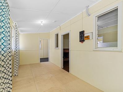 1b Brooking Road, Coodanup WA 6210