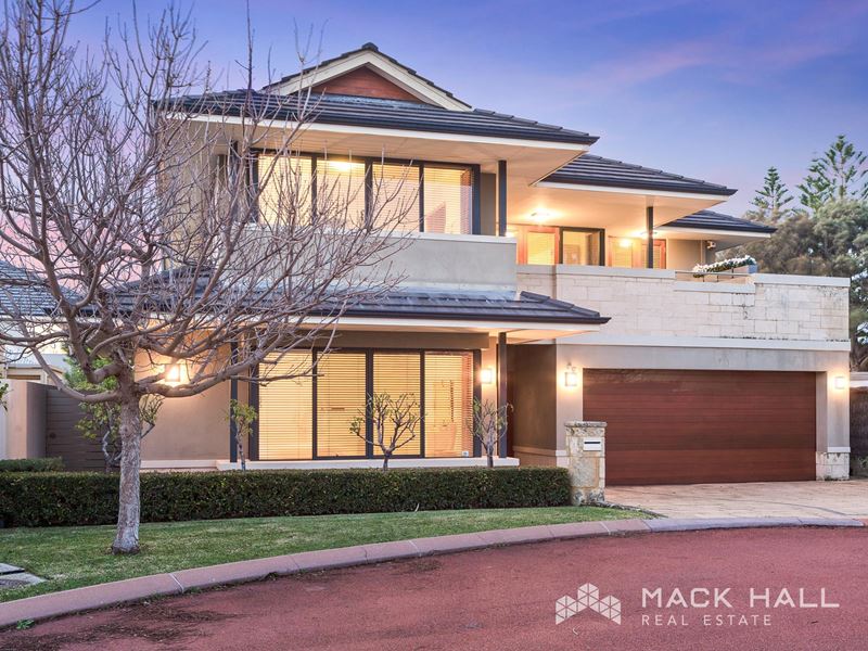 8 Chipperfield Court, Mosman Park