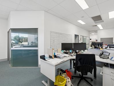 1 Chesterfield Road, Mirrabooka WA 6061