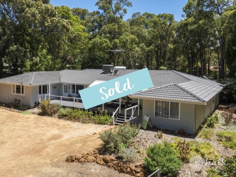 52 Valley View Road, Roleystone WA 6111