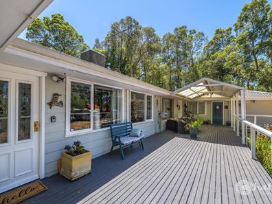 52 Valley View Road, Roleystone WA 6111