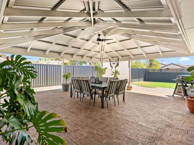 48 Moorpark Avenue, Yanchep WA 6035