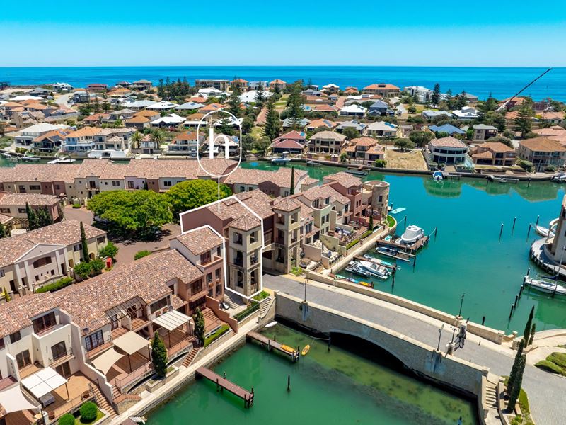 10/18 PORT QUAYS, Wannanup