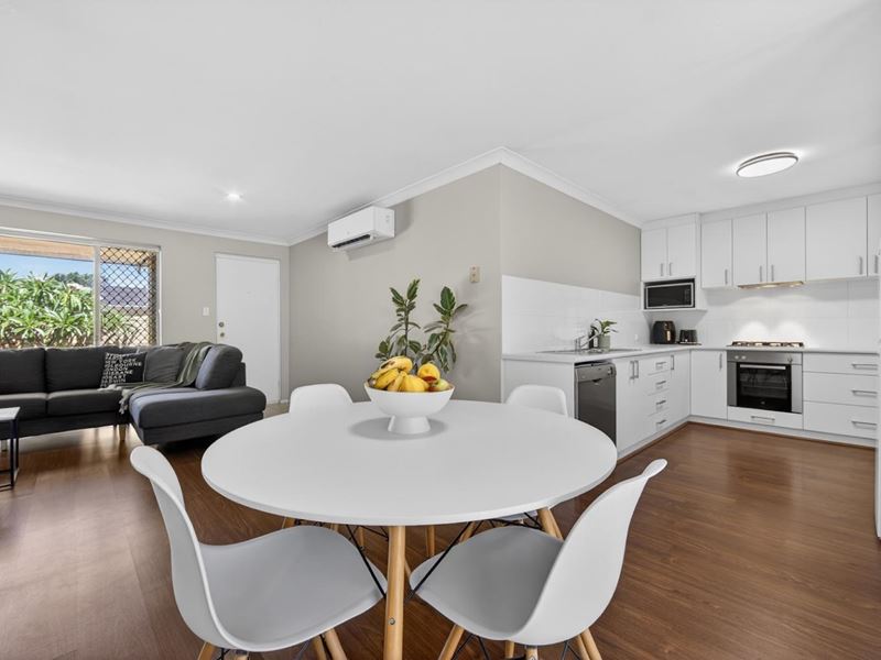 2/28 Collinson Way, Leeming WA 6149