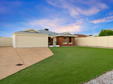 10 Trayner Close, Gosnells WA 6110