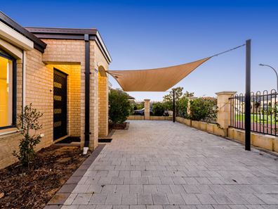 2/6 Milos Loop, Spearwood WA 6163