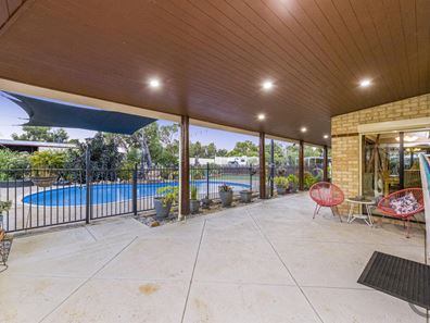14 Empress Court, Barragup WA 6209