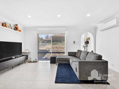26 Jacaranda Crescent, Withers WA 6230