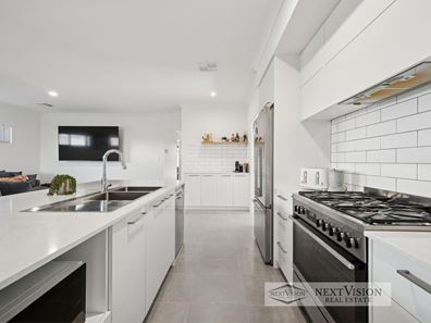 19 Ainsworth Cres, Mandogalup WA 6167