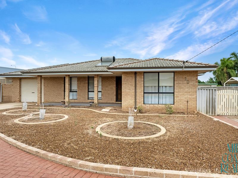 10 Torquay Place, Tarcoola Beach
