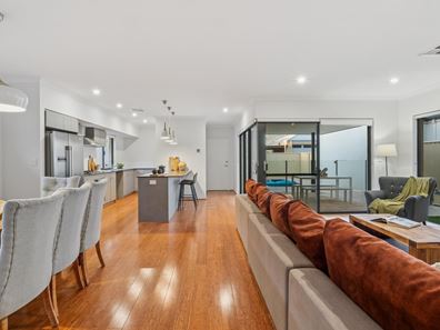 21 Bengello Place, Burns Beach WA 6028