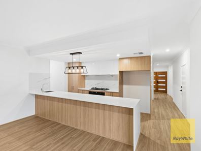 5 - 5A Sampson Close, Kalamunda WA 6076