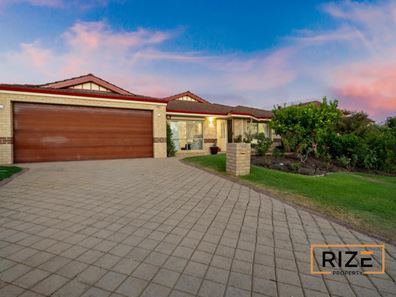 92 Stonehaven Parade, Kinross WA 6028