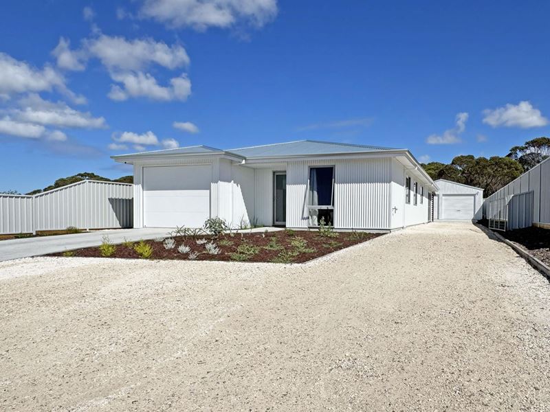 33 Princess Street, Pink Lake WA 6450