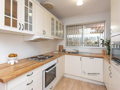 8/13 Alga Street, Scarborough WA 6019