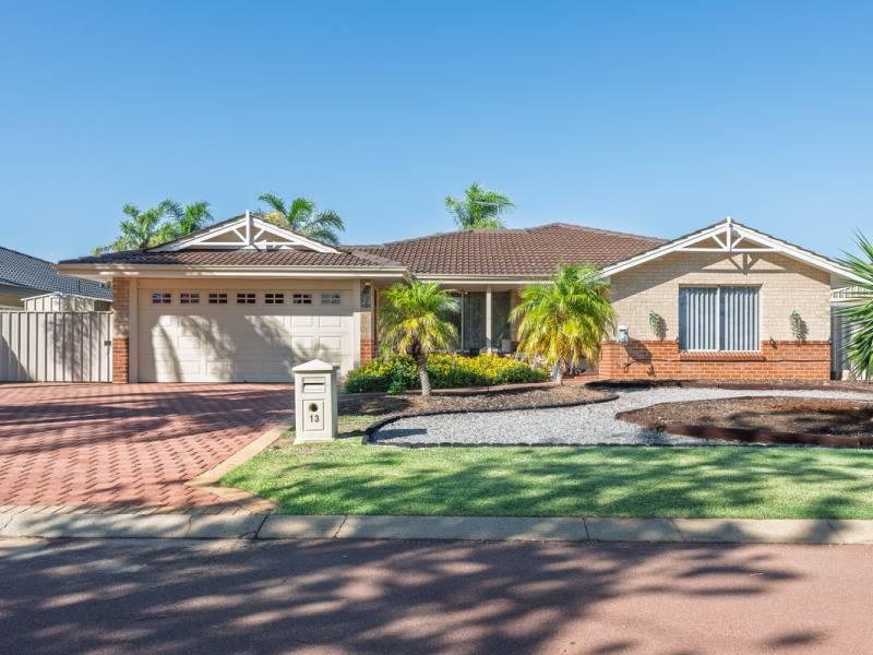 13 Grand Ocean Boulevard, Port Kennedy