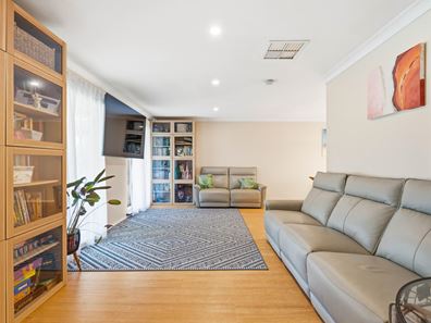 31 Keslake Way, Parkwood WA 6147