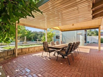 6 Curlew Street, Dudley Park WA 6210
