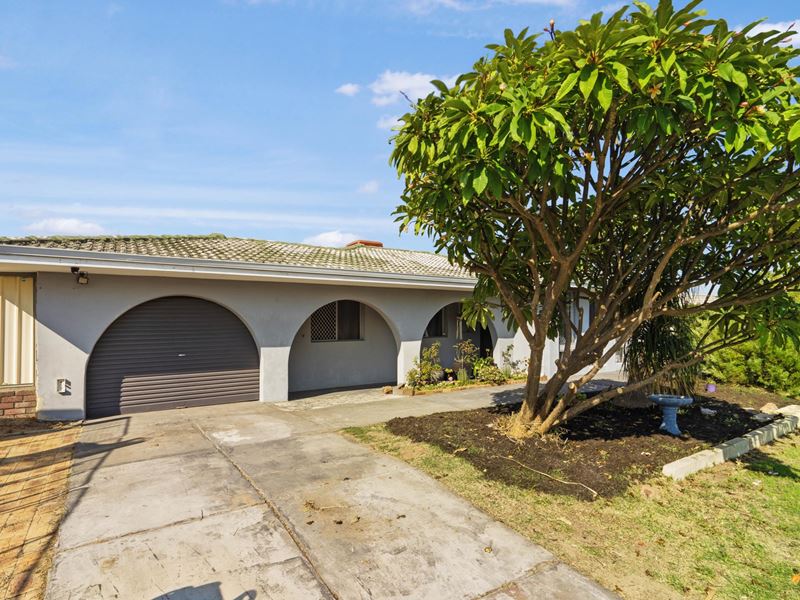 37 Abbott Way, Swan View WA 6056