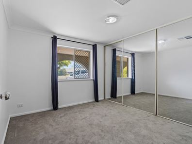 37 Abbott Way, Swan View WA 6056