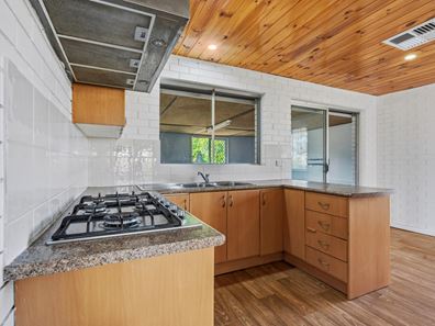37 Abbott Way, Swan View WA 6056