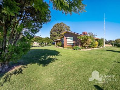 65 Third Street, Harvey WA 6220