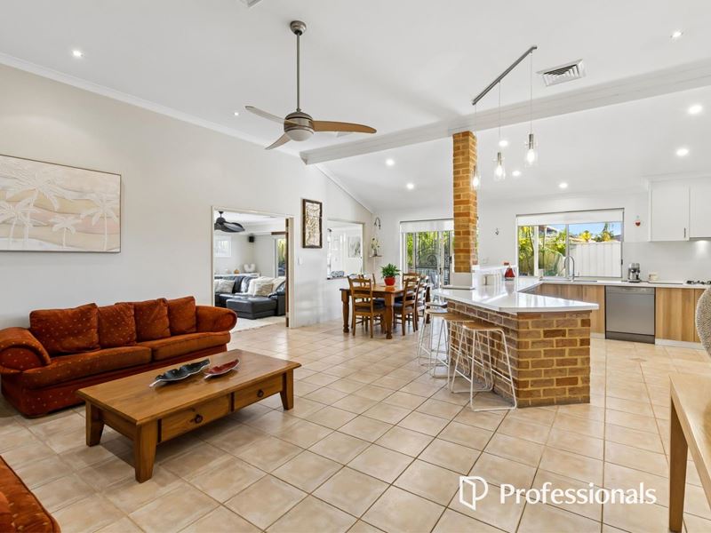 7 Sedgley Close, Landsdale WA 6065
