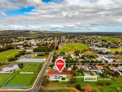 107 Young  Street, Harvey WA 6220