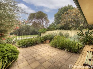 60 Meloway Drive, Maida Vale WA 6057