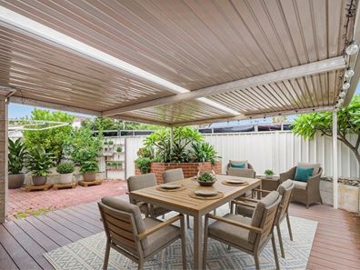216 Gabriel Street, Cloverdale WA 6105