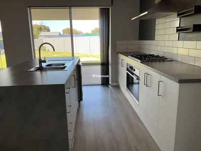 2 Wickham Close, Castletown WA 6450